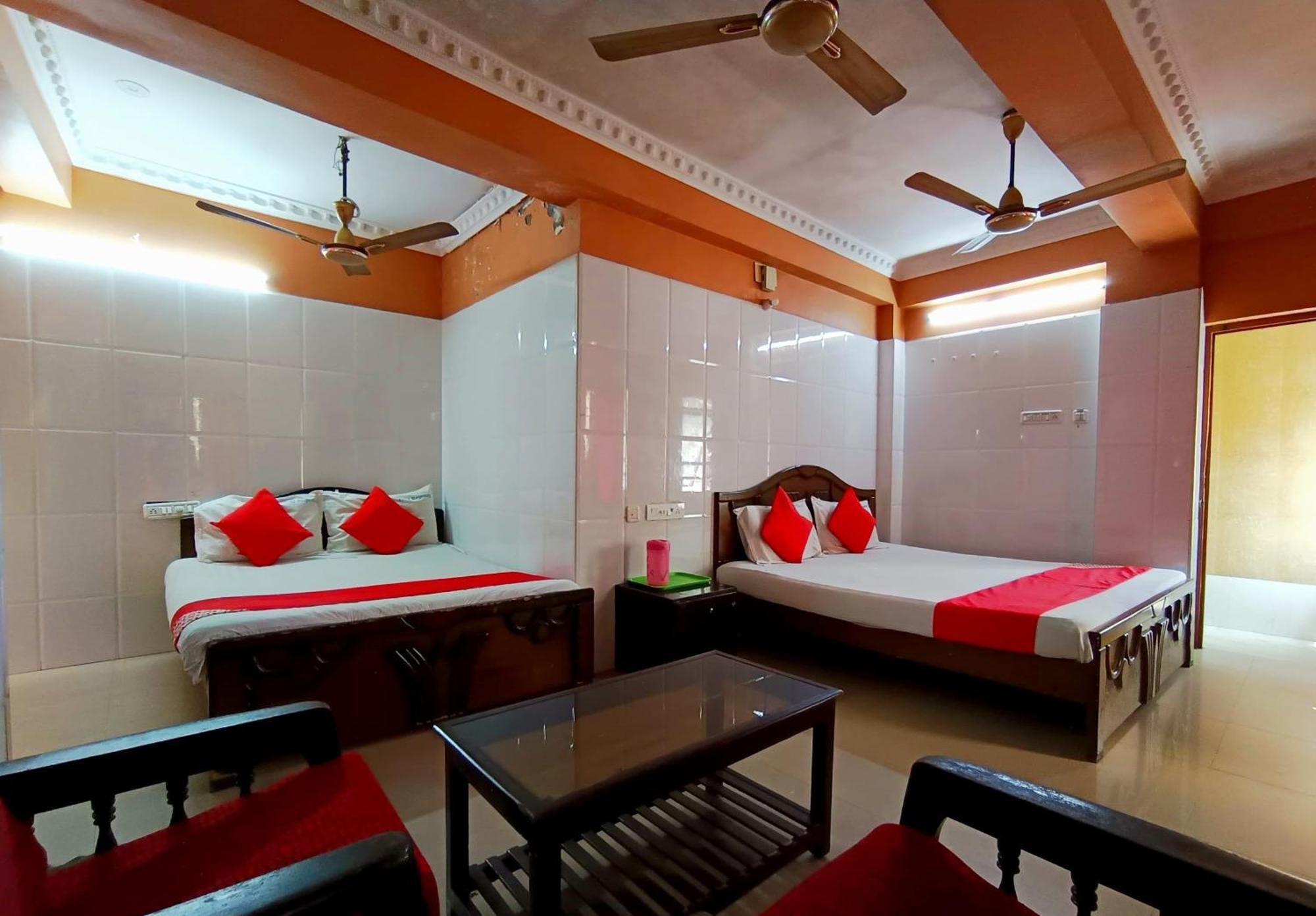 Nb Inn Palace Chennai Exterior foto